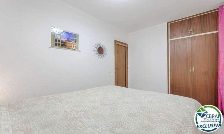 Apartamento de 2 habitaciones en Roses en venta - 235.000 € (Ref: 9934155)