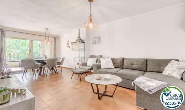 Apartamento de 2 habitaciones en Roses en venta - 235.000 € (Ref: 9934155)