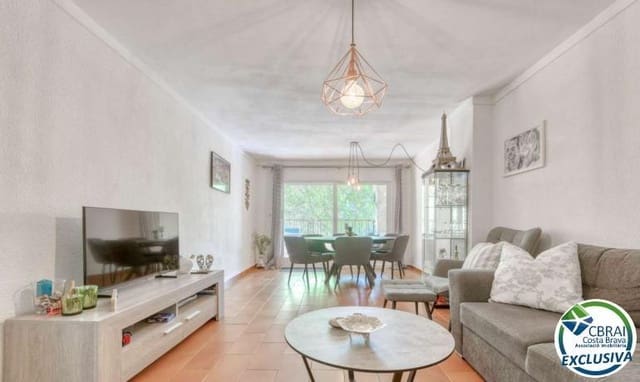 Apartamento de 2 habitaciones en Roses en venta - 235.000 € (Ref: 9934155)