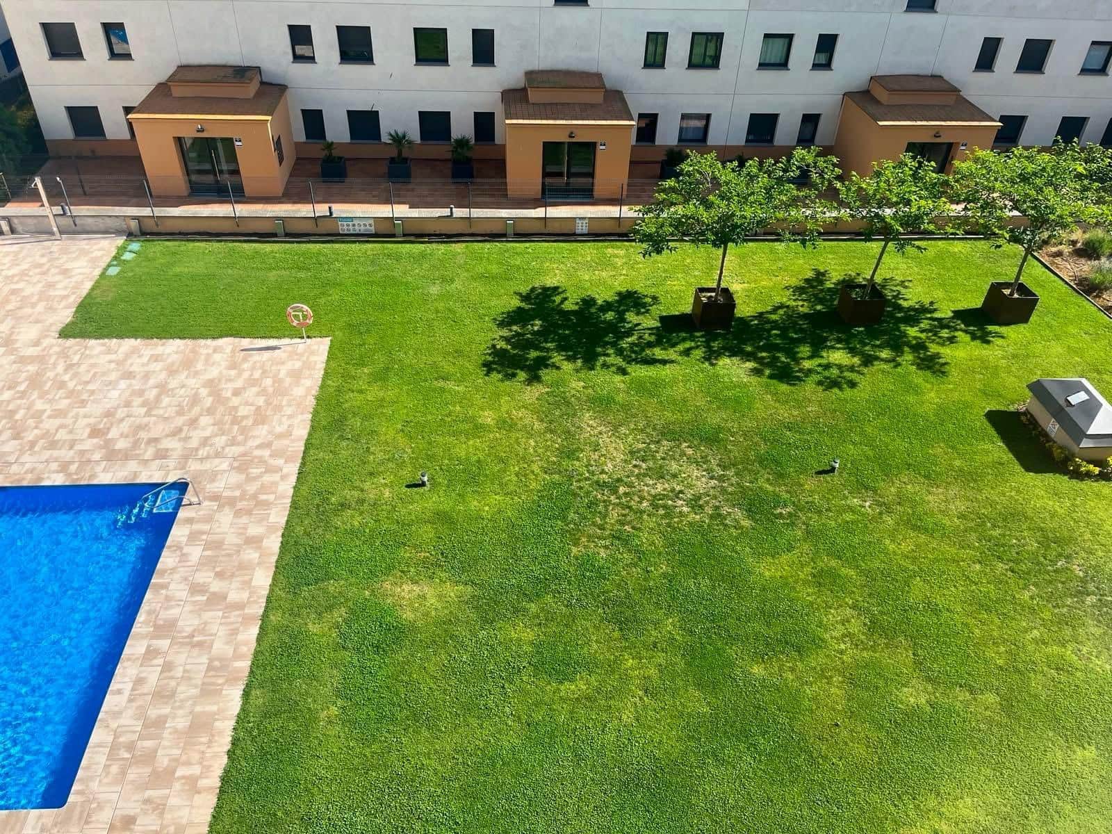 2 bedroom Apartment for sale in Roses with pool garage - € 365,000 (Ref: 9936341)