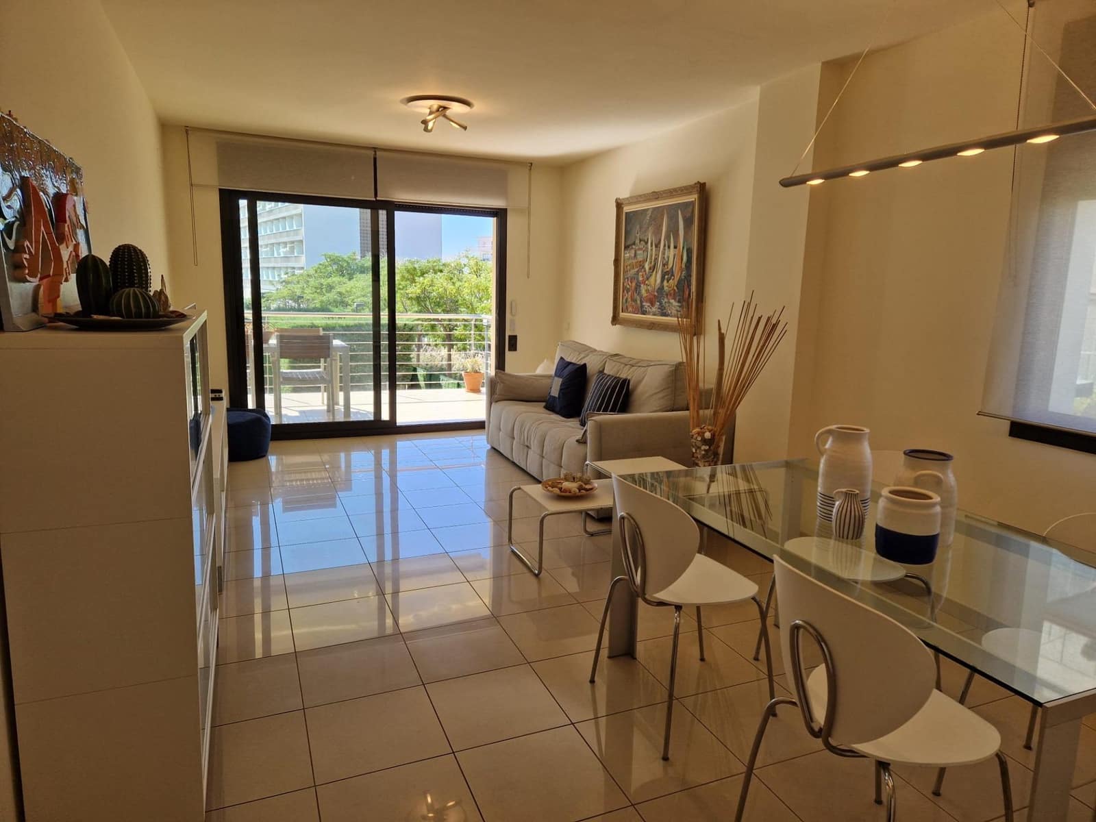 2 bedroom Apartment for sale in Roses with pool garage - € 365,000 (Ref: 9936341)