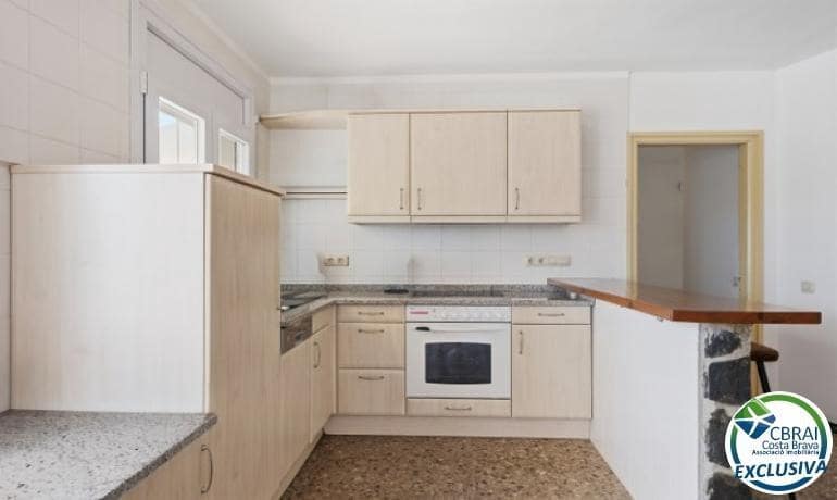 6 bedroom Villa for sale in Santa Margarida - € 1,800,000 (Ref: 9936343)