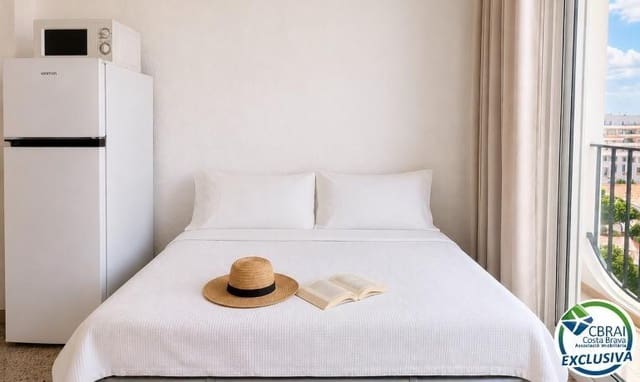 1 chambre Studio à vendre à Empuriabrava, Castelló d'Empúries avec garage - 99 000 € (Ref: 9942453)