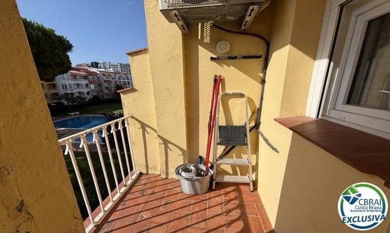 1 bedroom Apartment for sale in Empuriabrava with pool - € 155,000 (Ref: 9942455)