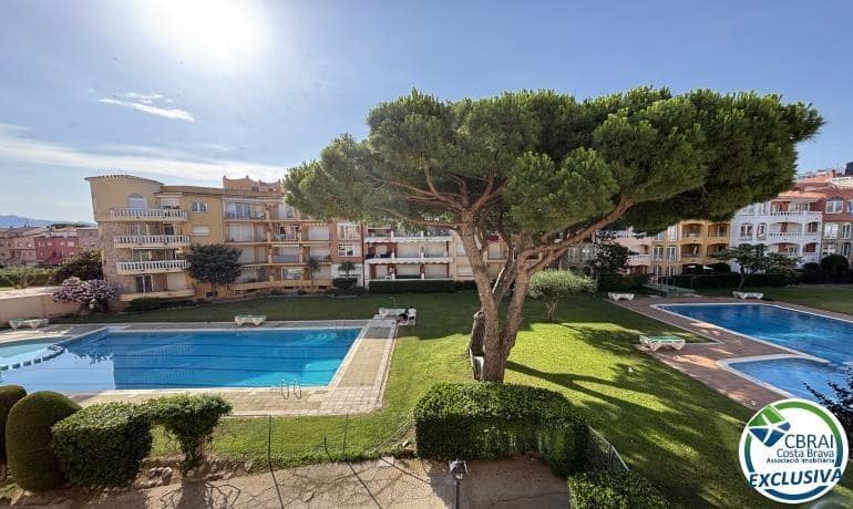 1 bedroom Apartment for sale in Empuriabrava with pool - € 155,000 (Ref: 9942455)
