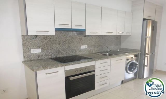 4 makuuhuone Huvila myytävänä paikassa Empuriabrava, Castelló d'Empúries mukana 
autotalli - 295 000 € (Ref: 9945651)