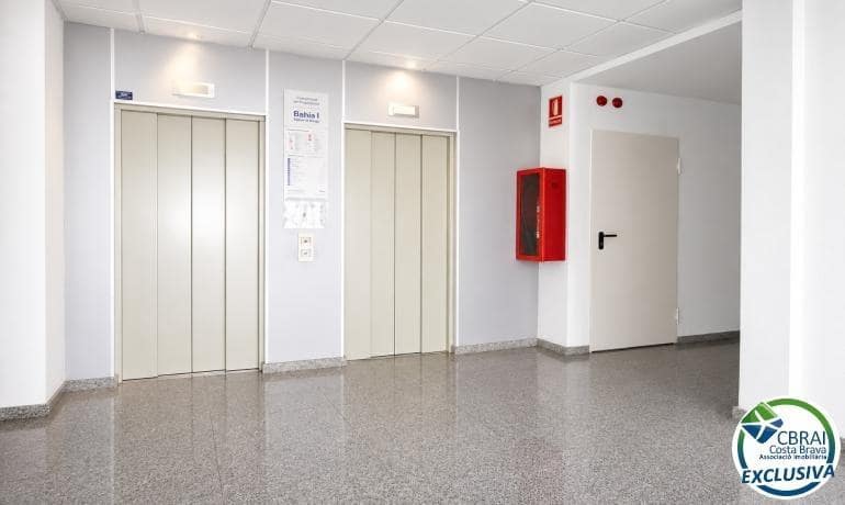 Estudio en Empuriabrava en venta - 193.000 € (Ref: 9947876)