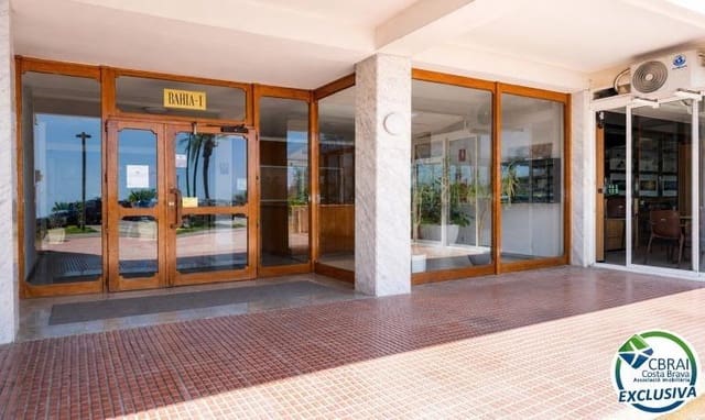 Studio à vendre à Empuriabrava, Castelló d'Empúries - 193 000 € (Ref: 9947876)