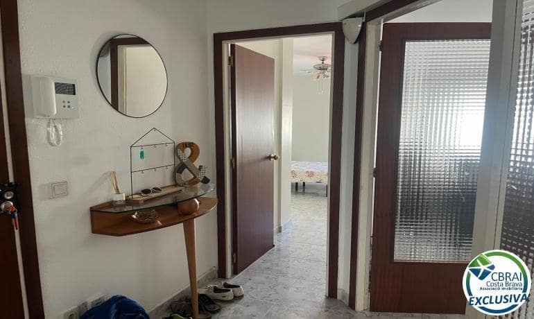 3 slaapkamer Appartement te koop in Roses - € 265.000 (Ref: 9947877)