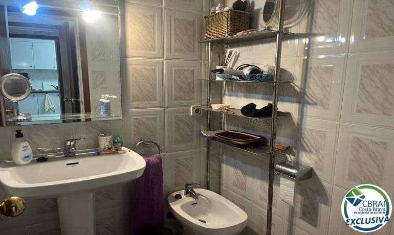 3 slaapkamer Appartement te koop in Roses - € 265.000 (Ref: 9947877)