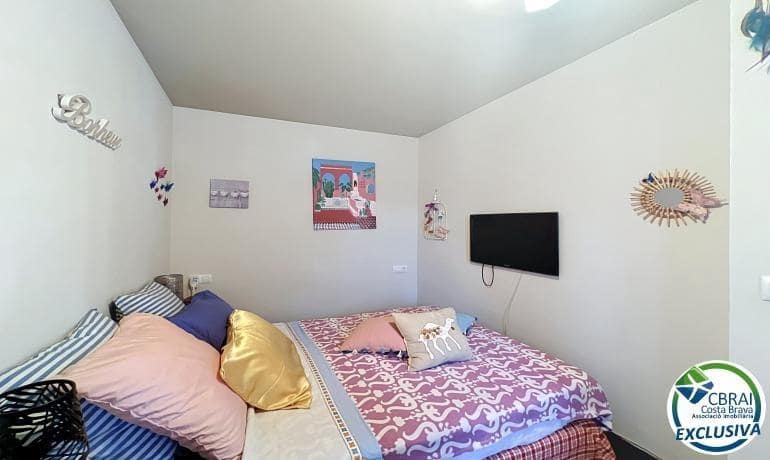 1 sovrum Lägenhet till salu i Empuriabrava med garage - 144 000 € (Ref: 9959743)