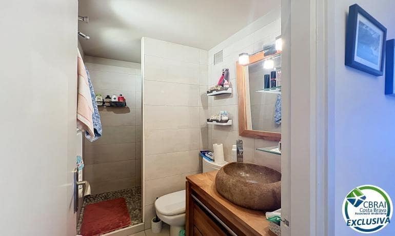 1 sovrum Lägenhet till salu i Empuriabrava med garage - 144 000 € (Ref: 9959743)