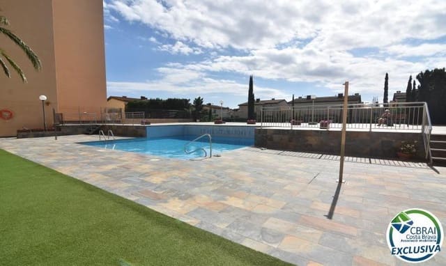 2 sovrum Lägenhet till salu i Santa Margarida, Roses med pool garage - 165 000 € (Ref: 9962620)