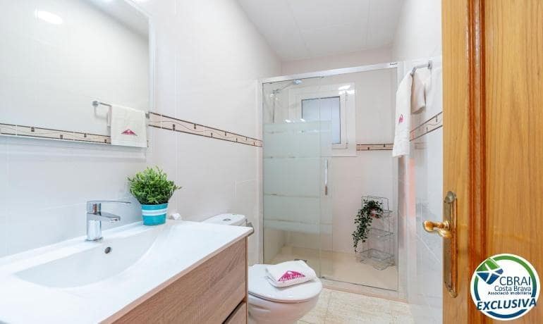1 sypialnia Apartament na sprzedaż w Empuriabrava z garażem - 170 000 € (Ref: 9965239)