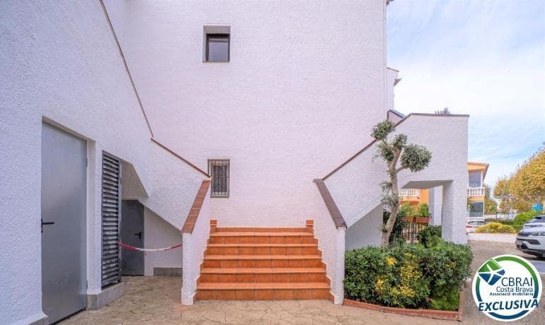 1 sypialnia Apartament na sprzedaż w Empuriabrava z garażem - 170 000 € (Ref: 9965239)
