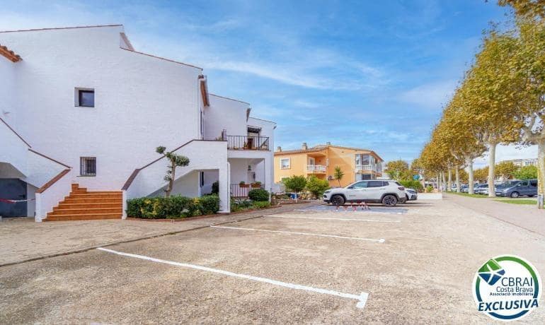 1 sypialnia Apartament na sprzedaż w Empuriabrava z garażem - 170 000 € (Ref: 9965239)