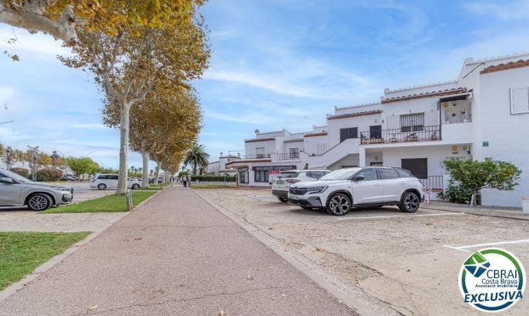 1 sypialnia Apartament na sprzedaż w Empuriabrava z garażem - 170 000 € (Ref: 9965239)