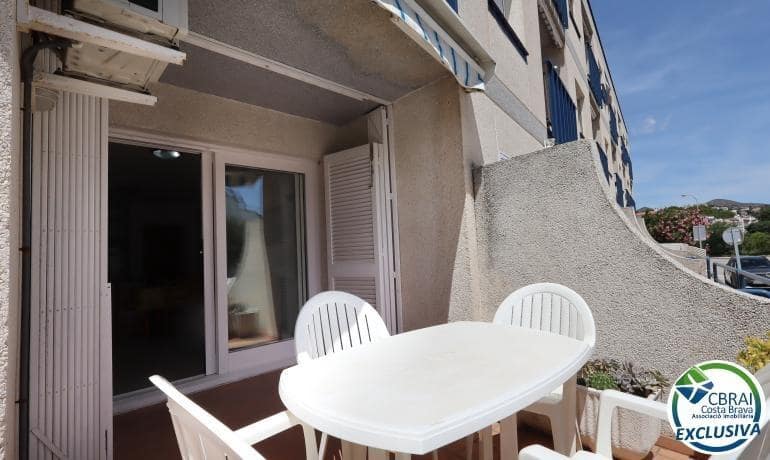 2 bedroom Apartment for sale in Llanca with garage - € 198,000 (Ref: 9966607)