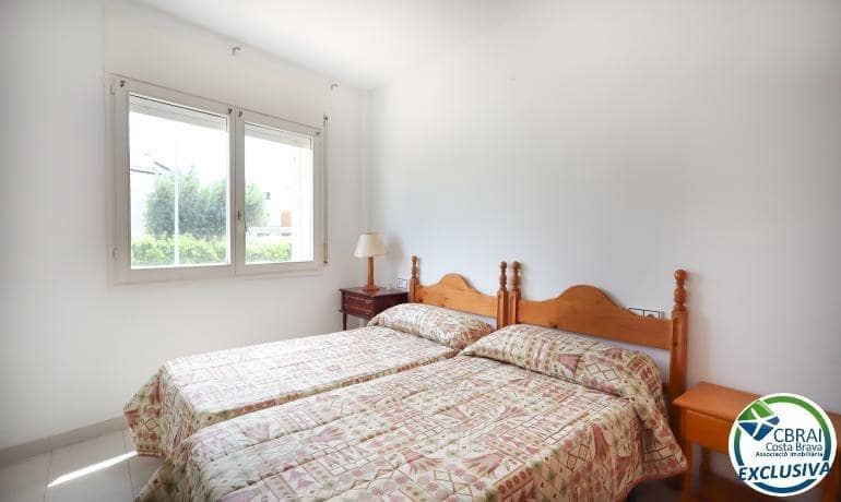 2 bedroom Apartment for sale in Llanca with garage - € 198,000 (Ref: 9966607)