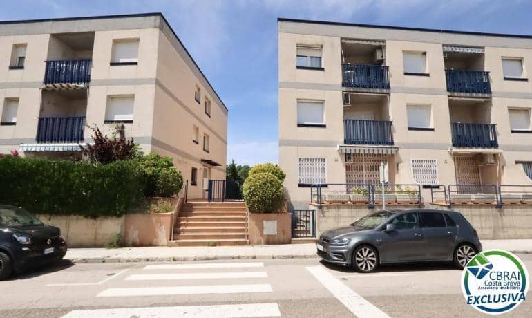 2 bedroom Apartment for sale in Llanca with garage - € 198,000 (Ref: 9966607)