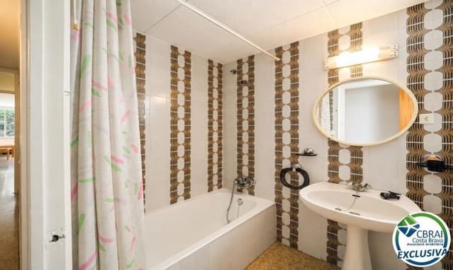 Apartamento de 1 habitación en Roses en venta con garaje - 160.000 € (Ref: 9966608)