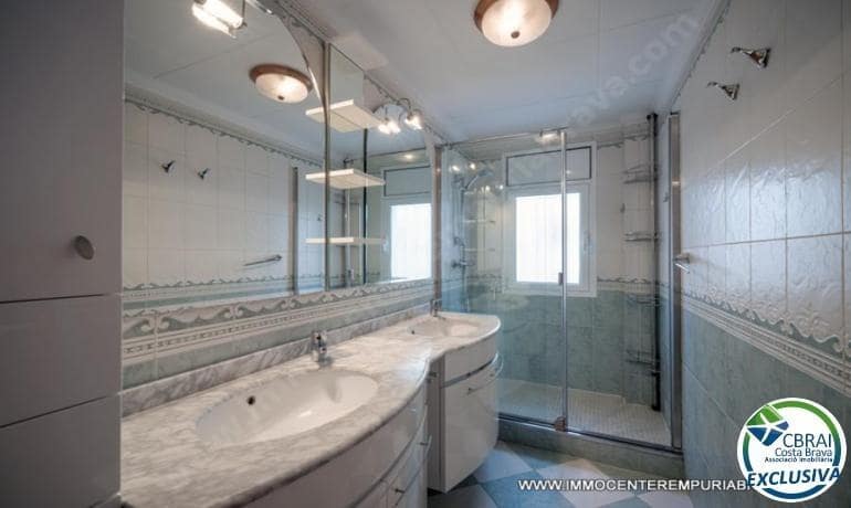 4 quarto Apartamento para venda em Roses com garagem - 249 000 € (Ref: 9973272)