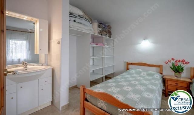 Apartamento de 4 habitaciones en Roses en venta con garaje - 249.000 € (Ref: 9973272)