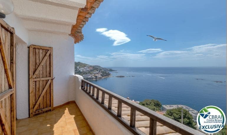 5 bedroom Villa for sale in Roses with garage - € 970,000 (Ref: 9973275)