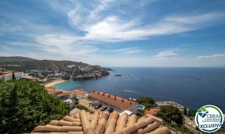 5 bedroom Villa for sale in Roses with garage - € 970,000 (Ref: 9973275)