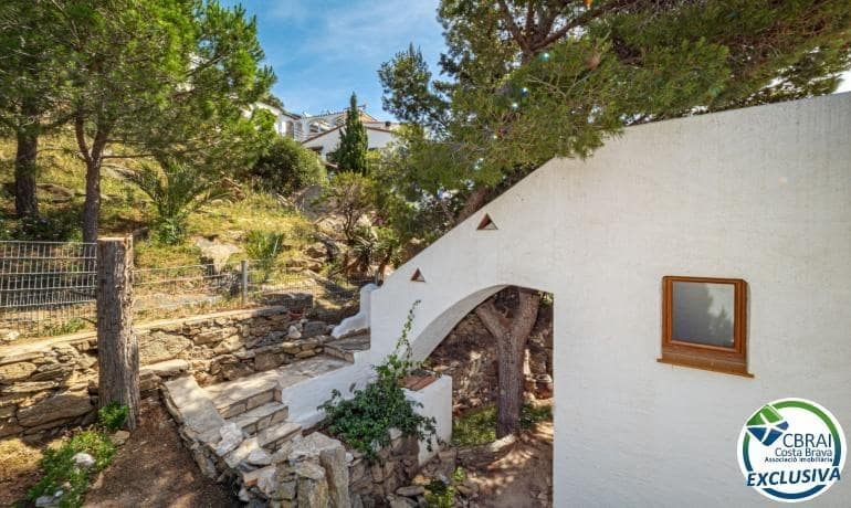 5 bedroom Villa for sale in Roses with garage - € 970,000 (Ref: 9973275)