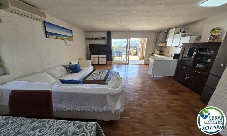 2 soverom Leilighet til salgs i Empuriabrava med garasje - € 349 000 (Ref: 9975364)