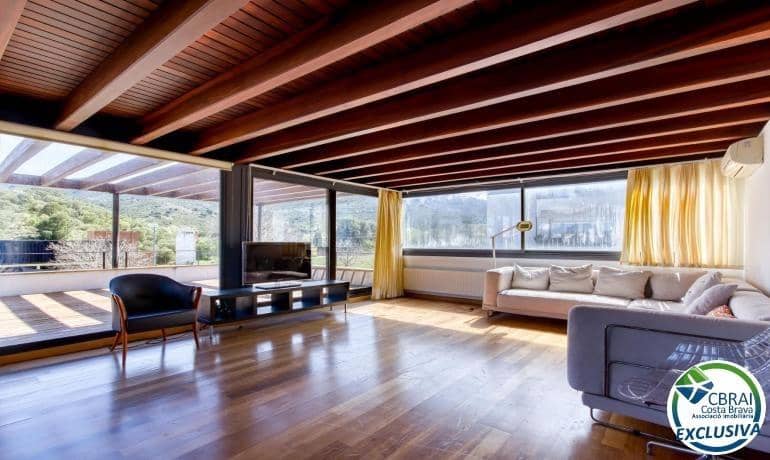 7 chambre Villa/Maison à vendre à Llanca avec garage - 990 000 € (Ref: 9977279)