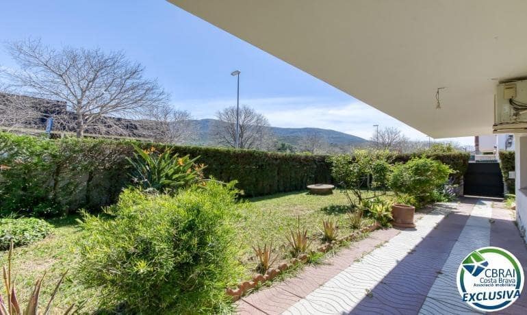 7 chambre Villa/Maison à vendre à Llanca avec garage - 990 000 € (Ref: 9977279)