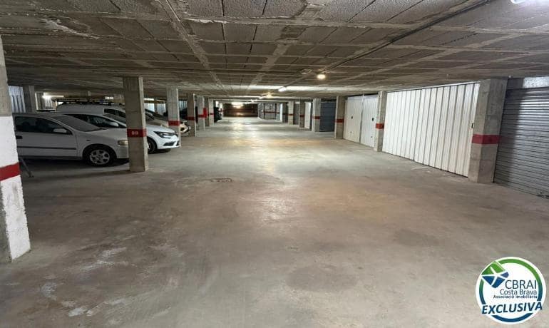 Garasje til salgs i Empuriabrava - € 24 000 (Ref: 9979783)