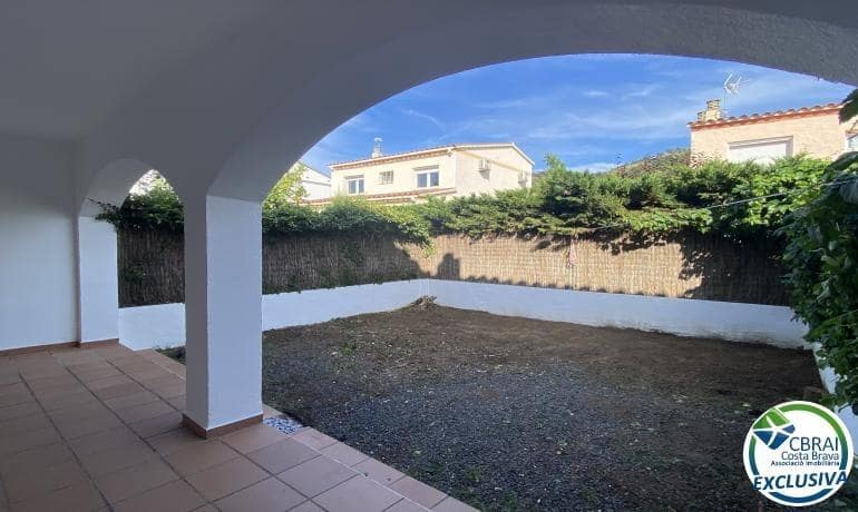 4 chambre Maison de Ville à vendre à Roses avec garage - 390 000 € (Ref: 9982943)