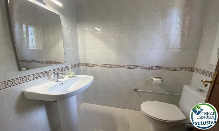 4 chambre Maison de Ville à vendre à Roses avec garage - 390 000 € (Ref: 9982943)