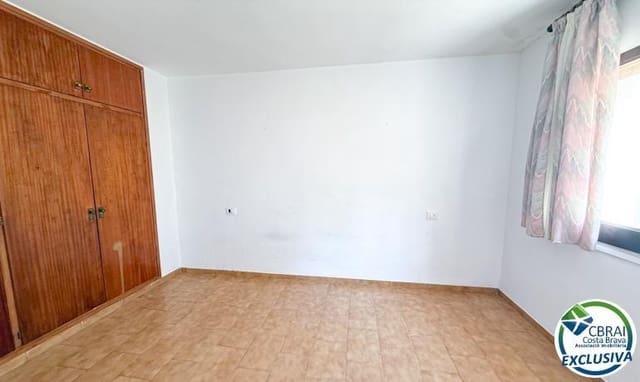 Apartamento de 3 habitaciones en Roses en venta - 209.000 € (Ref: 9986833)