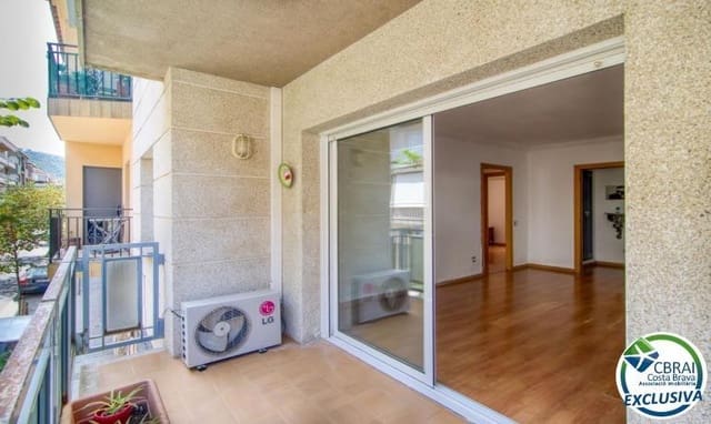 Apartamento de 2 habitaciones en Roses en venta - 175.000 € (Ref: 9986834)