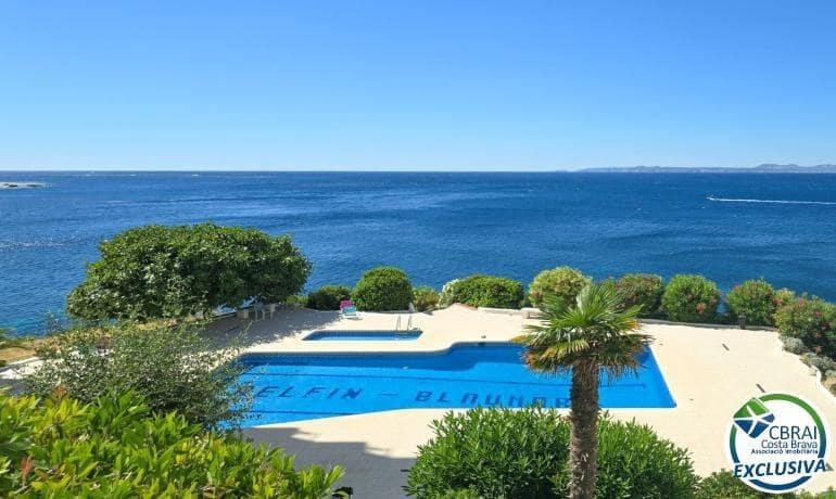 Apartamento de 2 habitaciones en Roses en venta con piscina garaje - 270.000 € (Ref: 9990690)