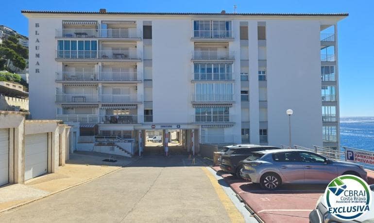 Apartamento de 2 habitaciones en Roses en venta con piscina garaje - 270.000 € (Ref: 9990690)