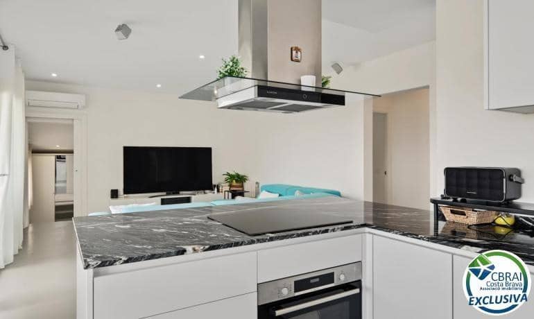3 camera da letto Villa in vendita in Roses con piscina garage - 489.000 € (Rif: 9999591)