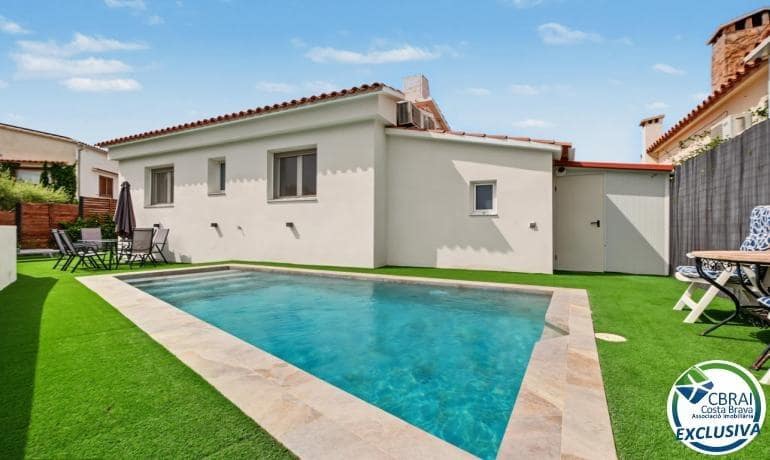 3 camera da letto Villa in vendita in Roses con piscina garage - 489.000 € (Rif: 9999591)