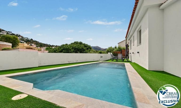 3 camera da letto Villa in vendita in Roses con piscina garage - 489.000 € (Rif: 9999591)