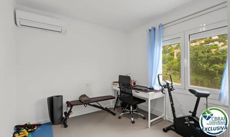 3 camera da letto Villa in vendita in Roses con piscina garage - 489.000 € (Rif: 9999591)