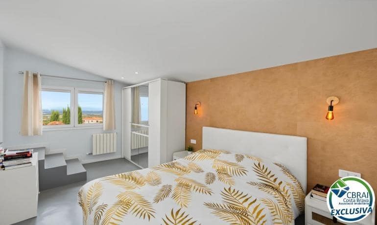 3 camera da letto Villa in vendita in Roses con piscina garage - 489.000 € (Rif: 9999591)