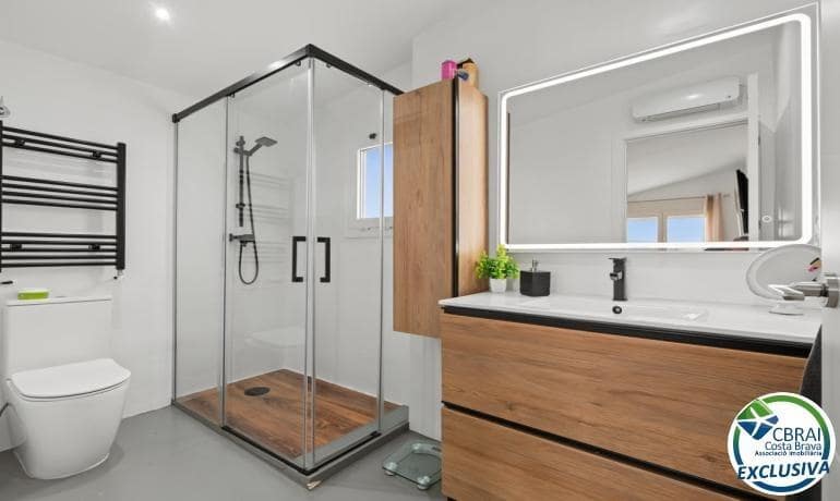 3 camera da letto Villa in vendita in Roses con piscina garage - 489.000 € (Rif: 9999591)