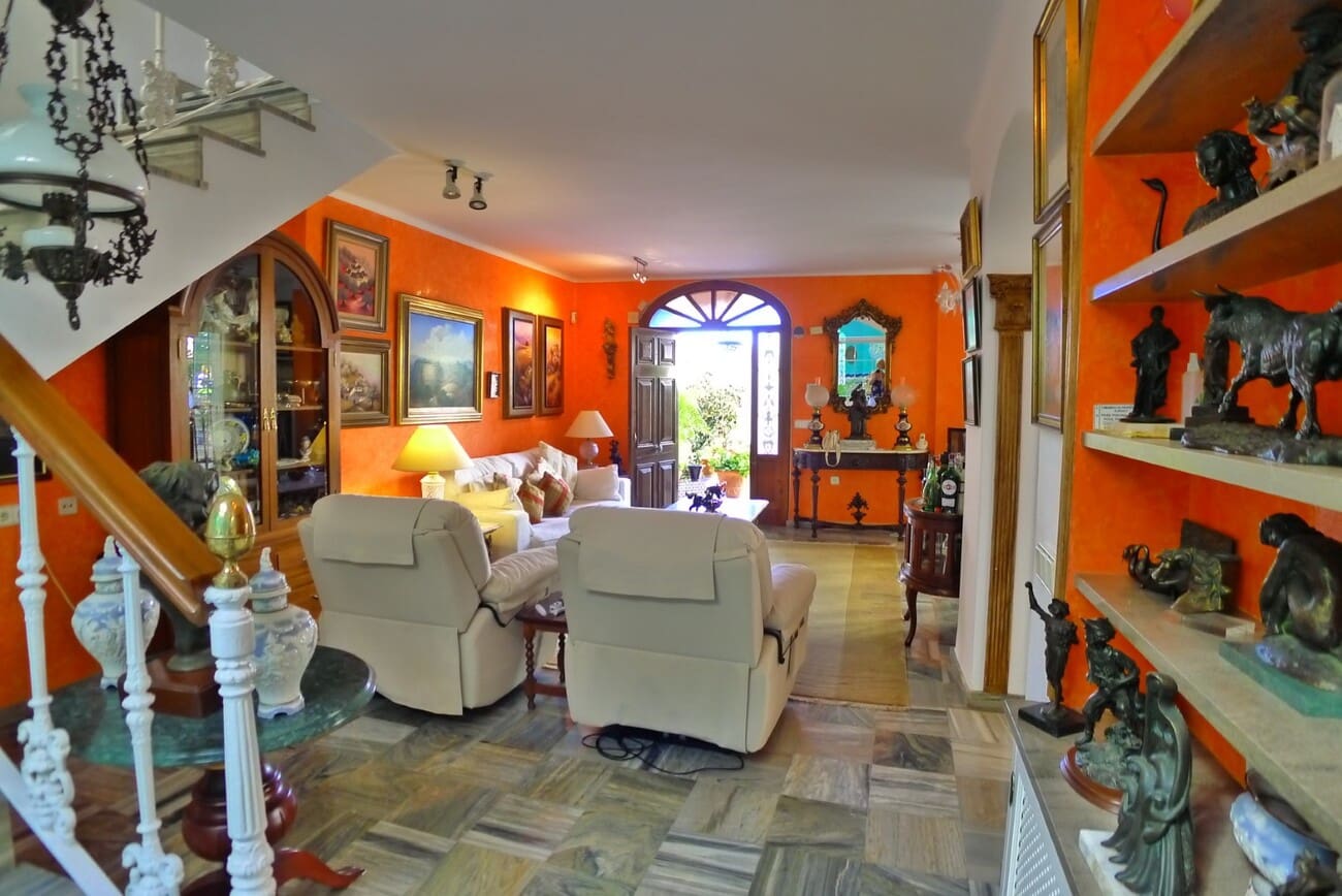 3 bedroom Townhouse for sale in Nerja with garage - € 636,000 (Ref: 10008382)