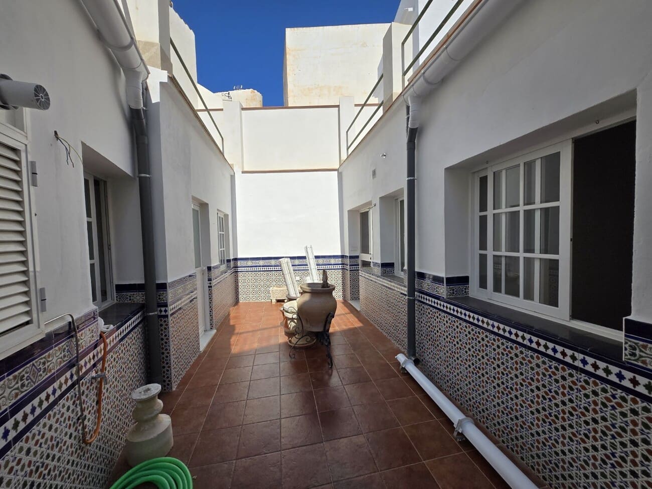 5 quarto Casa em Banda para venda em Nerja - 1 260 000 € (Ref: 10008384)