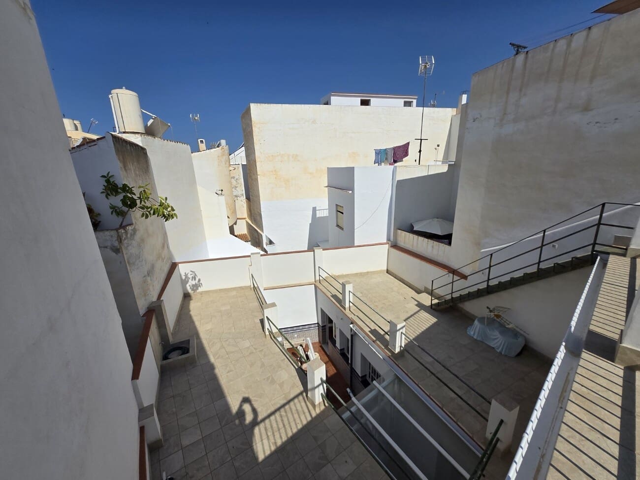 5 quarto Casa em Banda para venda em Nerja - 1 260 000 € (Ref: 10008384)