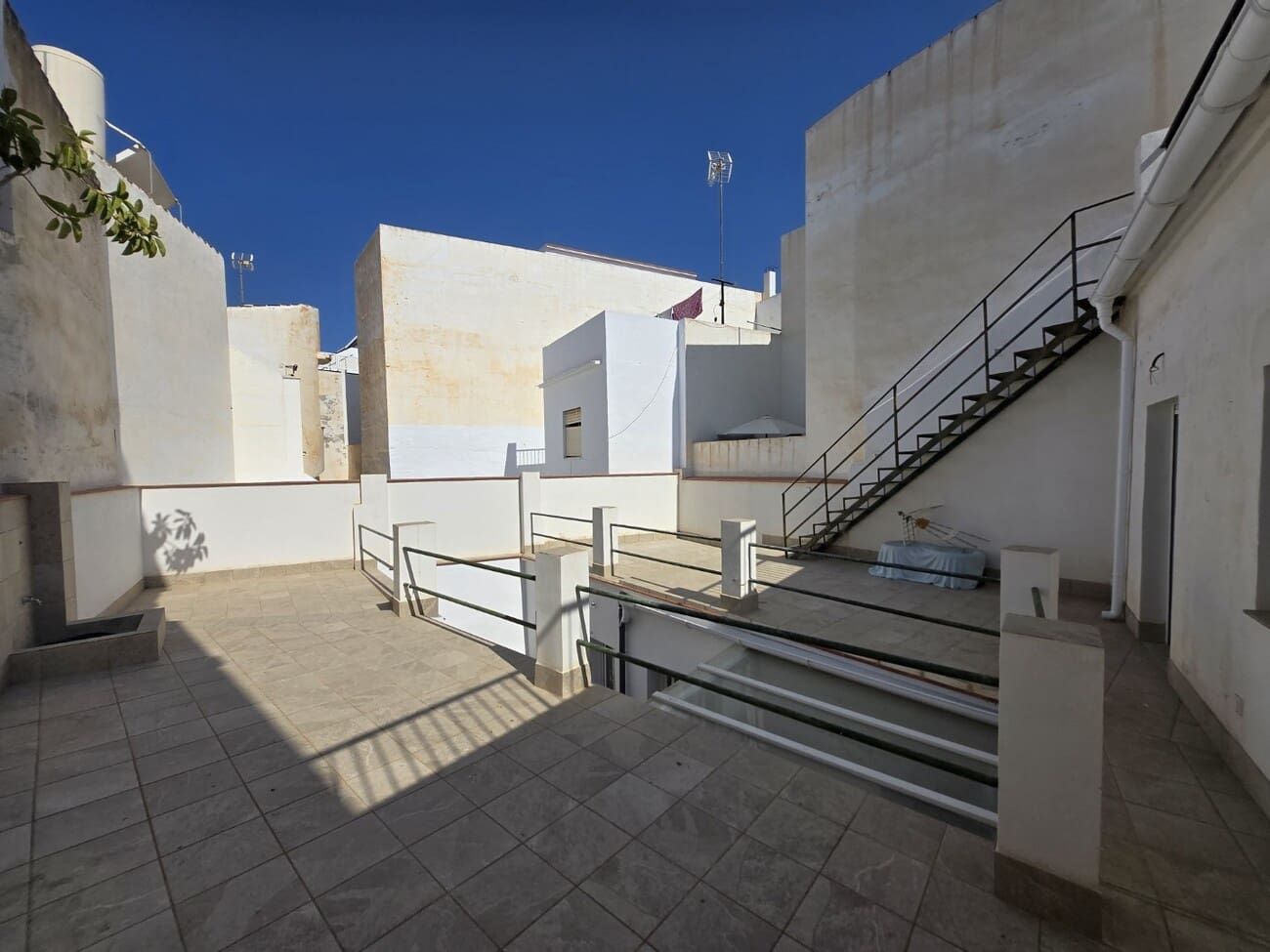 5 quarto Casa em Banda para venda em Nerja - 1 260 000 € (Ref: 10008384)
